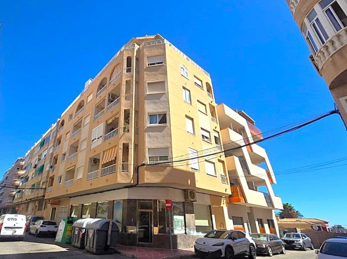 Image No.15-2 Bed Apartment for sale
