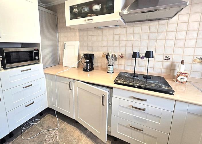 Image No.5-3 Bed Townhouse for sale