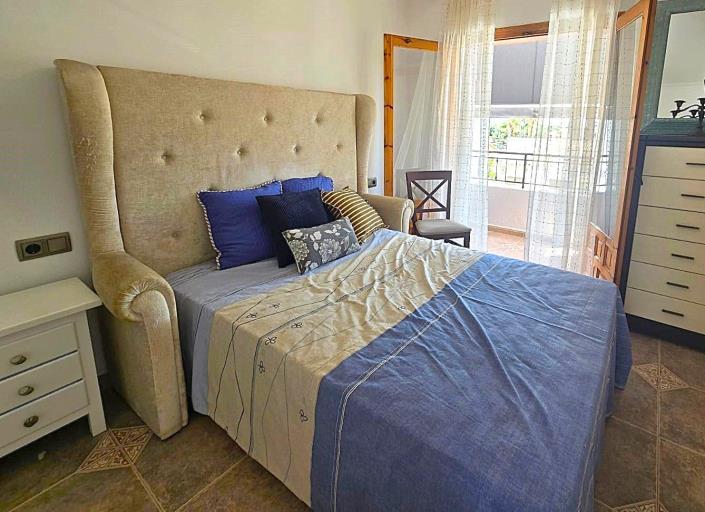 Image No.11-3 Bed Townhouse for sale