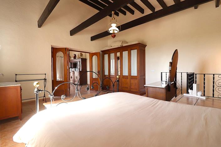 Image No.7-Ferme de 4 chambres à vendre