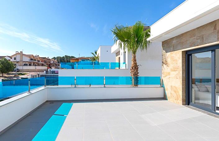 Image No.22-3 Bed Villa / Detached for sale