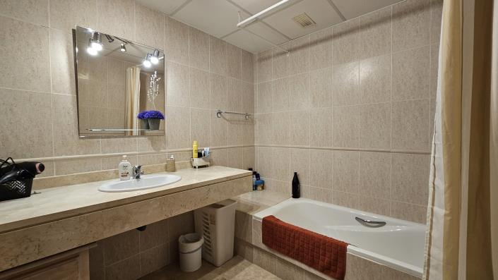 Image No.18-3 Bed Penthouse for sale