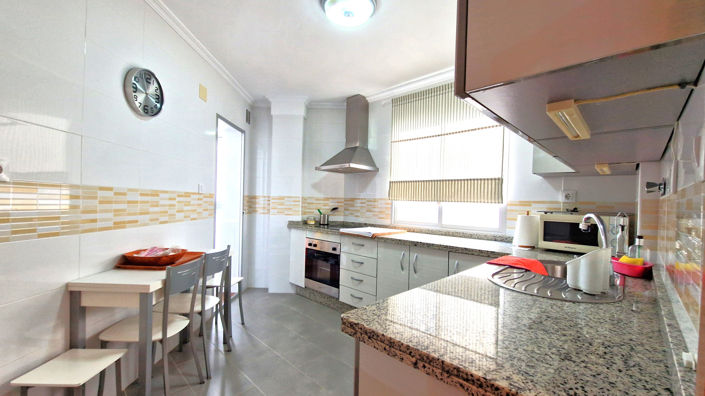 Image No.13-3 Bed Apartment for sale