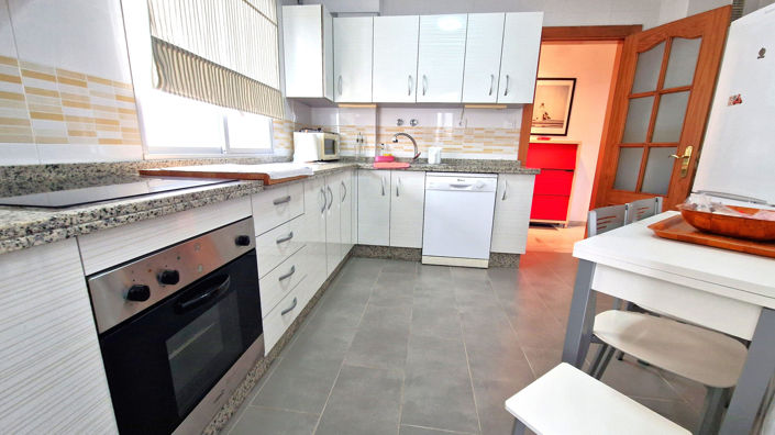 Image No.14-3 Bed Apartment for sale