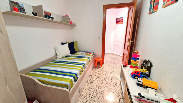 Image No.20-3 Bed Apartment for sale