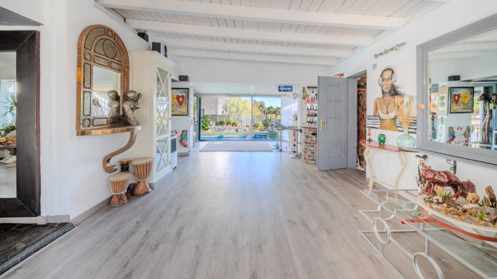 Image No.10-5 Bed Villa for sale