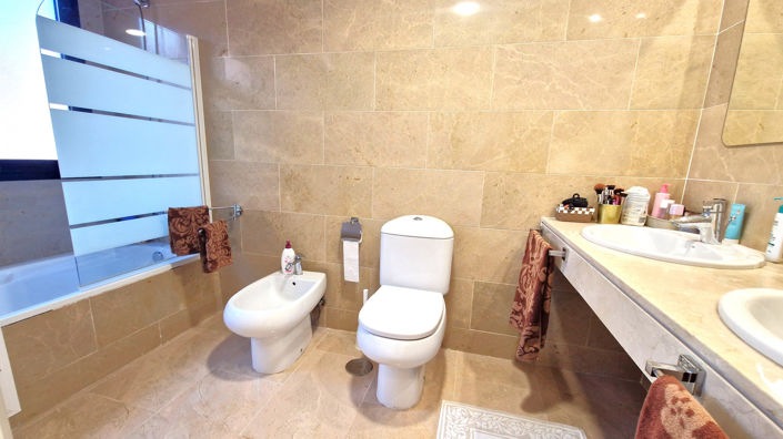 Image No.22-3 Bed Penthouse for sale