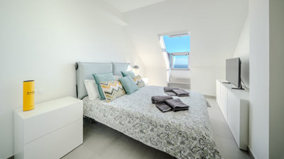 b98le8d7m9k3degpefzhs0lif8u4xzvzhwxtmggyekxx9