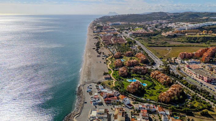 Image No.29-3 Bed Property for sale