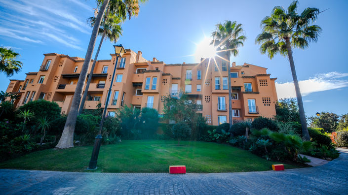 Image No.41-3 Bed Property for sale