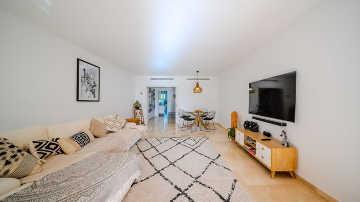 Image No.7-3 Bed Property for sale