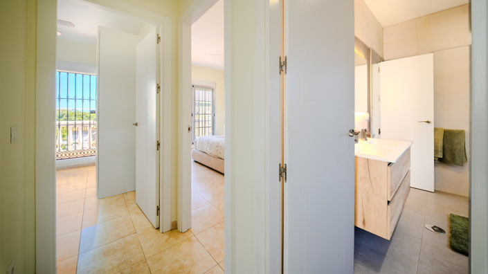 Image No.33-3 Bed House for sale