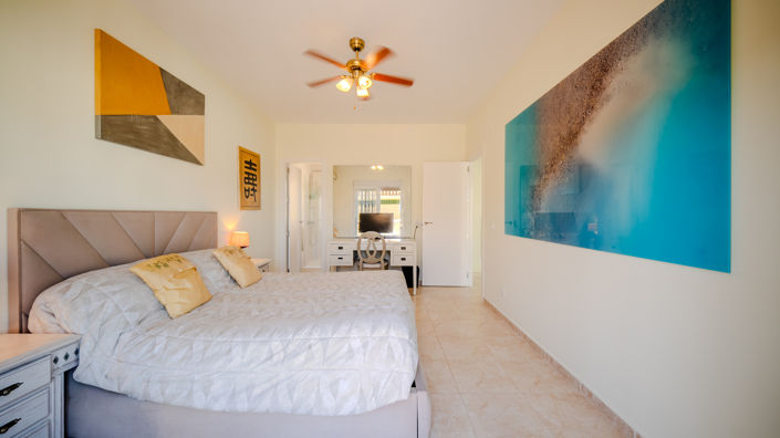 Image No.4-3 Bed House for sale