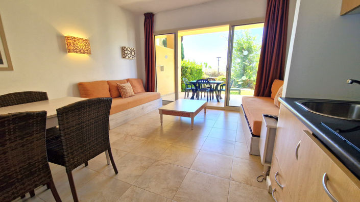 Image No.14-1 Bed Property for sale