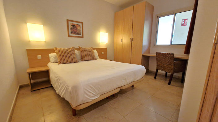 Image No.16-1 Bed Property for sale