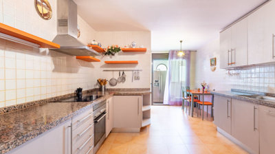 b98le8d7m9k3degpefzhs0lif8u4xzvzhwxtmggyekxx9