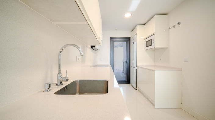 Image No.8-2 Bed Property for sale