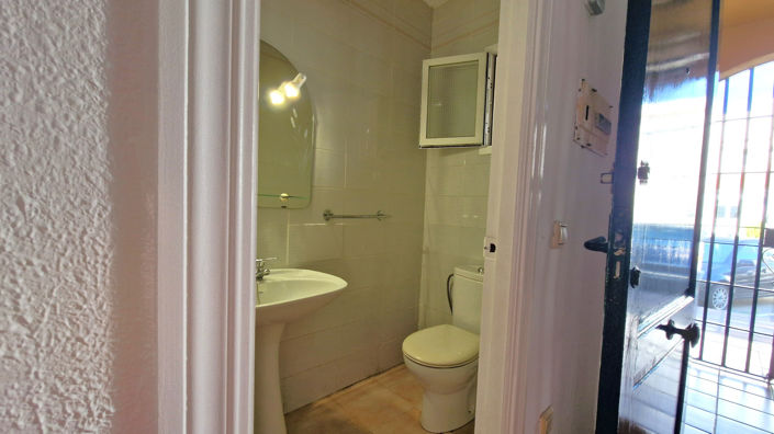 Image No.17-3 Bed Townhouse for sale