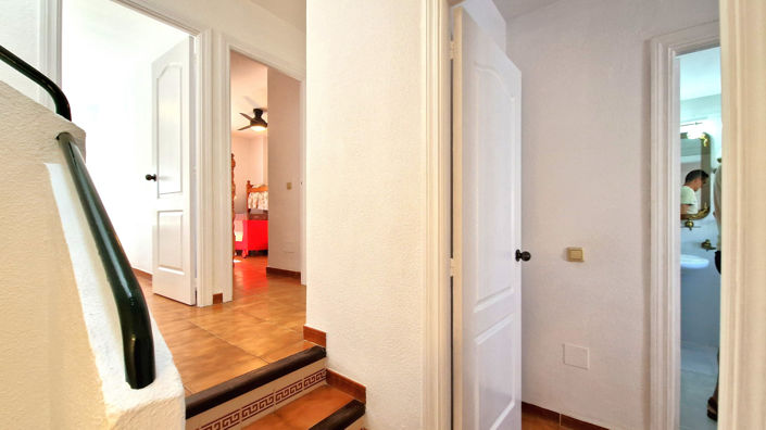 Image No.25-3 Bed Townhouse for sale