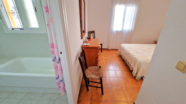 Image No.28-3 Bed Townhouse for sale