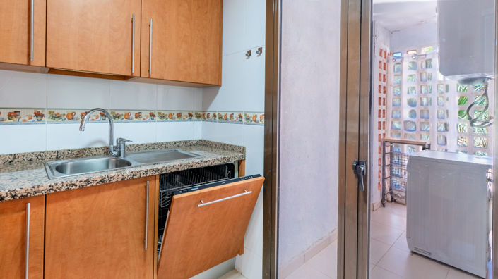 Image No.11-2 Bed Apartment for sale