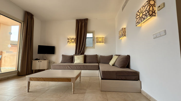 Image No.11-2 Bed Property for sale