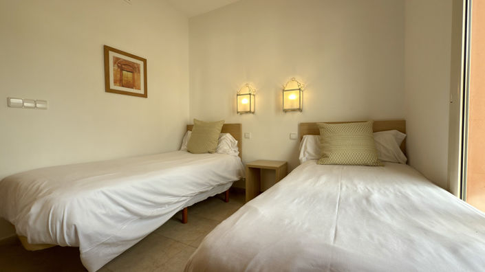 Image No.19-2 Bed Property for sale