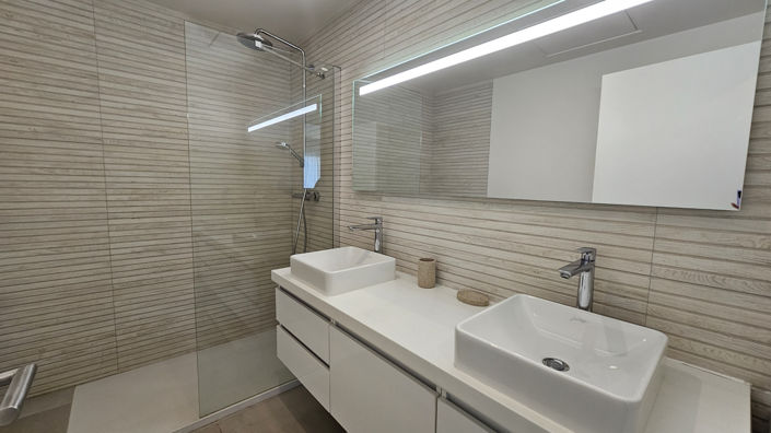 Image No.14-4 Bed House for sale