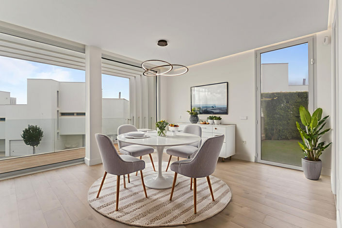 Image No.6-4 Bed House for sale