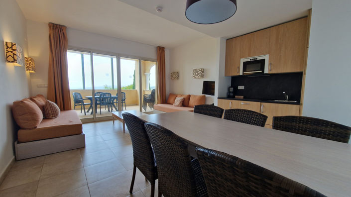 Image No.11-3 Bed Property for sale