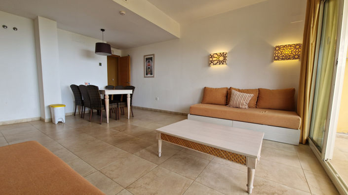 Image No.12-3 Bed Property for sale