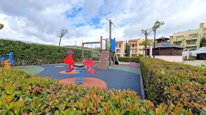 Image No.43-3 Bed Property for sale