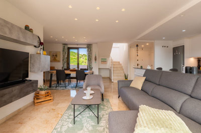 b98le8d7m9k3degpefzhs0lif8u4xzvzhwxtmggyekxx9