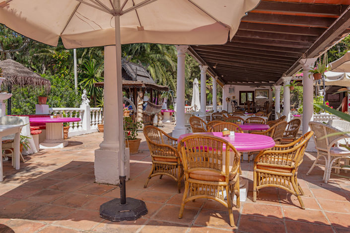 Image No.35-4 Bed Commercial for sale