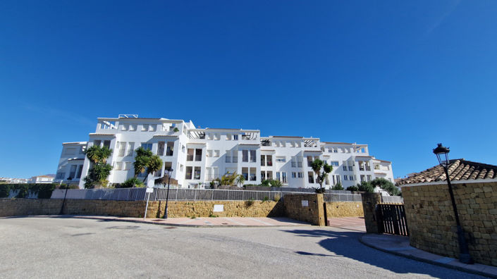 Image No.37-2 Bed Apartment for sale