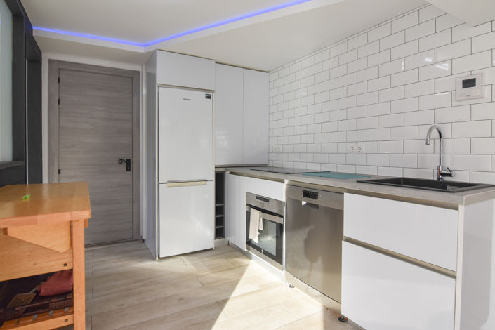 Image No.19-5 Bed House for sale