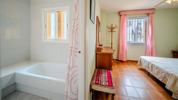 Image No.28-Maison de ville de 5 chambres à vendre à Casares