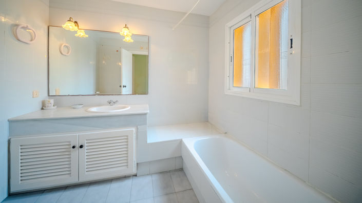 Image No.29-Maison de ville de 5 chambres à vendre à Casares