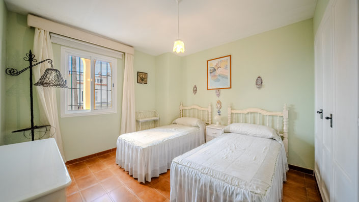 Image No.32-Maison de ville de 5 chambres à vendre à Casares