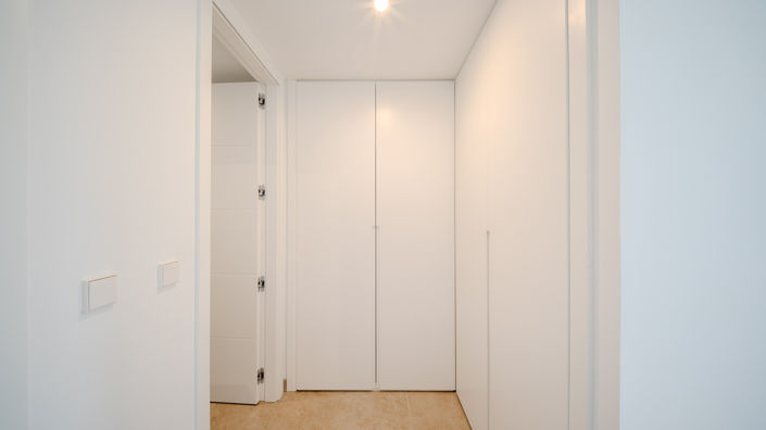 Image No.25-3 Bed Property for sale