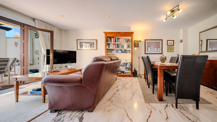 Image No.10-4 Bed Townhouse for sale