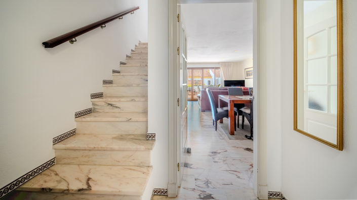 Image No.16-4 Bed Townhouse for sale