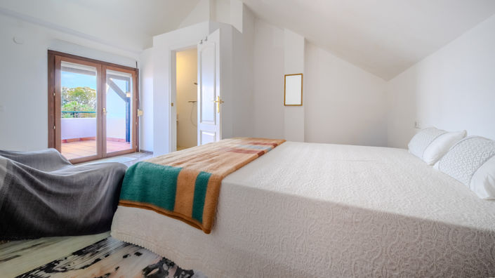 Image No.31-4 Bed Townhouse for sale