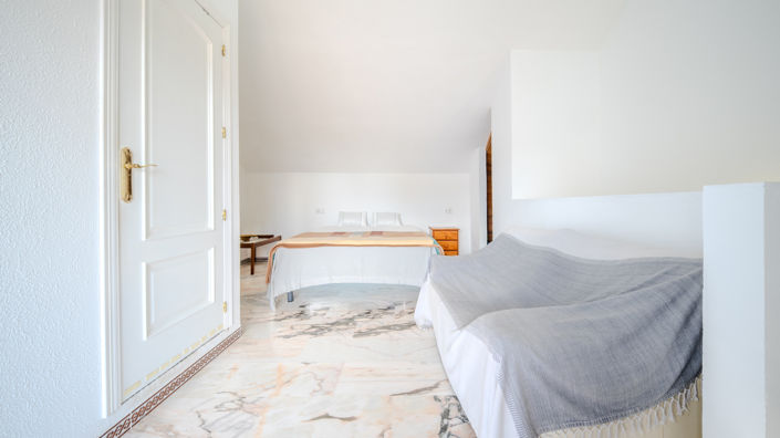 Image No.33-4 Bed Townhouse for sale