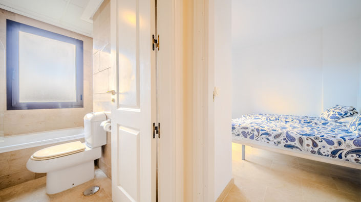 Image No.24-2 Bed Apartment for sale