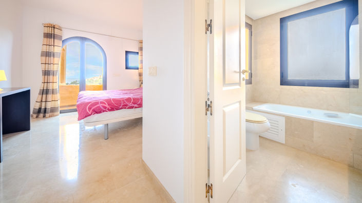 Image No.28-2 Bed Apartment for sale