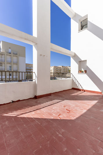Image No.14-4 Bed Apartment for sale