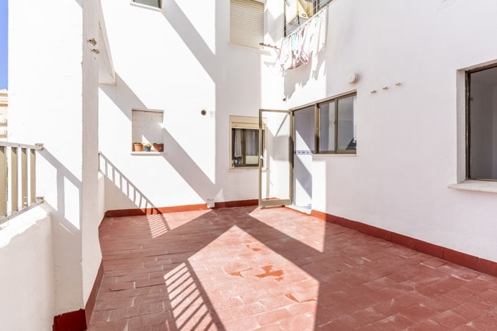 Image No.15-4 Bed Apartment for sale