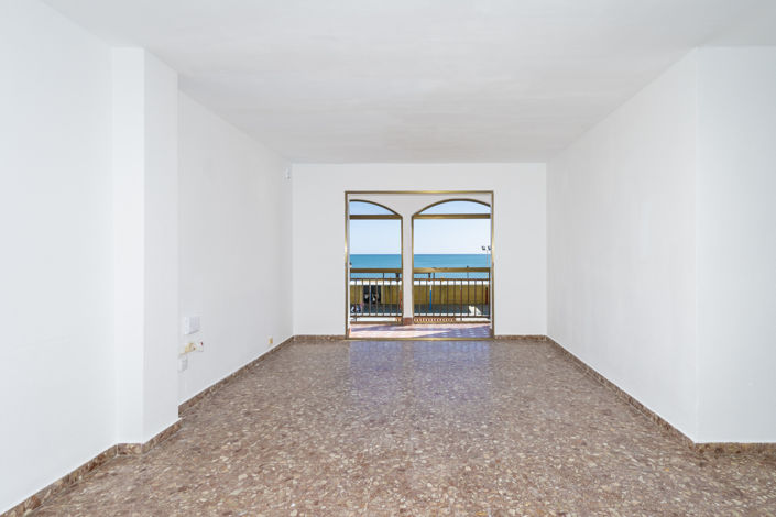 Image No.16-4 Bed Apartment for sale