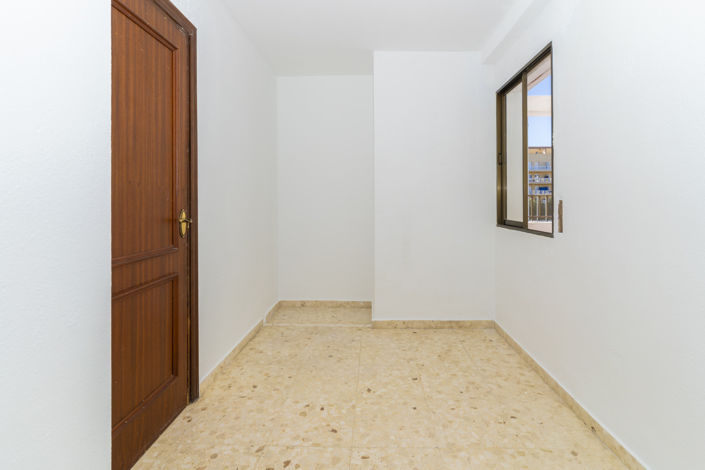 Image No.26-4 Bed Apartment for sale